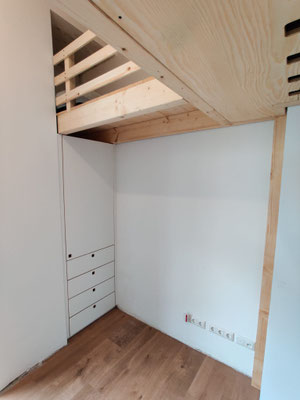 Hochebene mit Hundebett