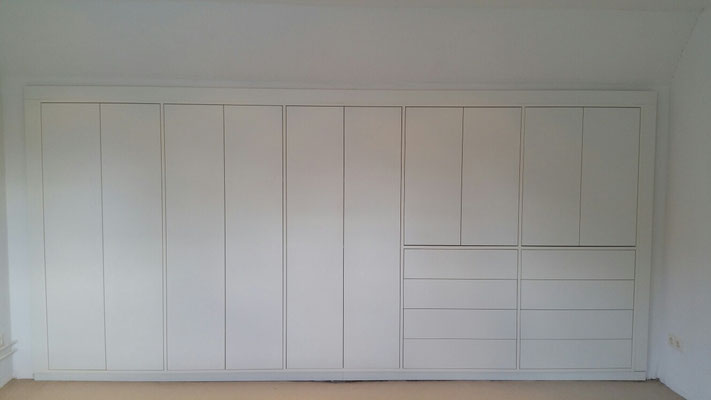 Einbauschränk mit push to open Fronten 