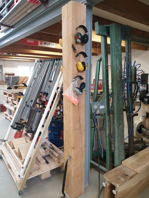 Plattenpresse in Werkstatt