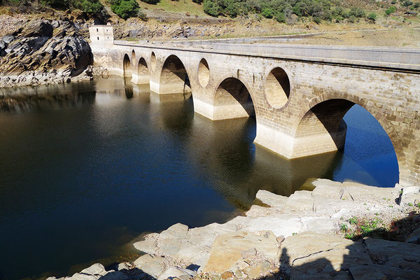 Puente del Cardenal na řece Tajo