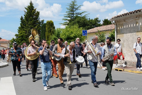Balade jazzy avec Bokale Brass Band, Festival Jazz360 2025 Quinsac. Photographie : Christine Teillet