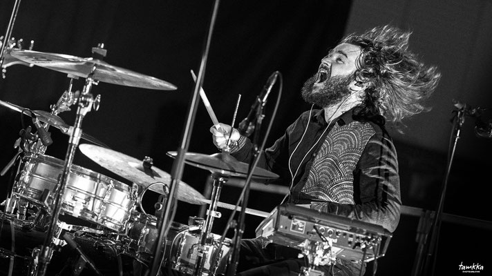 Jérôme Martineau-Ricotti, batterie; Kolinga, Festival Jazz360, vendredi 6 juin 2025, Camblanes-et-Meynac. ©-tamkkaphoto