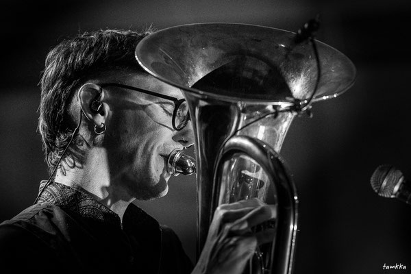 Vianney Desplantes, euphonium, flugabone, chœurs; Kolinga, Festival Jazz360, vendredi 6 juin 2025, Camblanes-et-Meynac. ©-tamkkaphoto