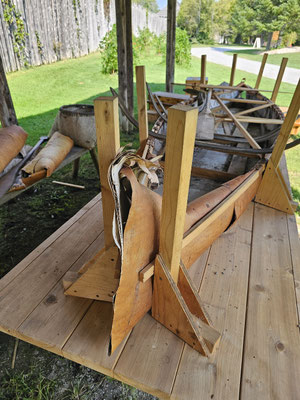 Kanubau mit Birkenrinde