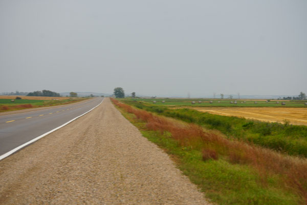 Eine Nebenstraße in Saskatchewan