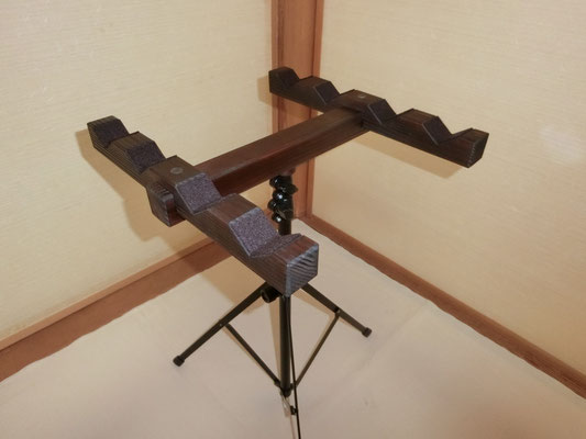 【2025年】お歳暮ギフト ○尺八置き台（4本用）13,200円 - 遠藤晏弘尺八工房 遠藤尺八店 和楽器