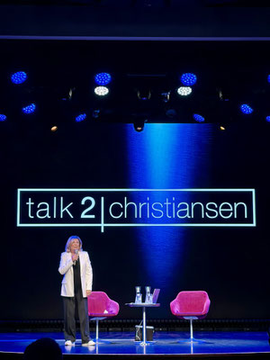 Sabine Christiansen beim Talk2Christansen auf der MS EUROPA 2