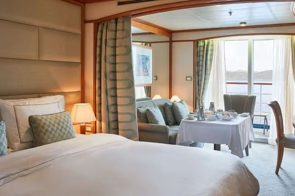 Silversea Silver Whisper Deluxe Veranda Suite