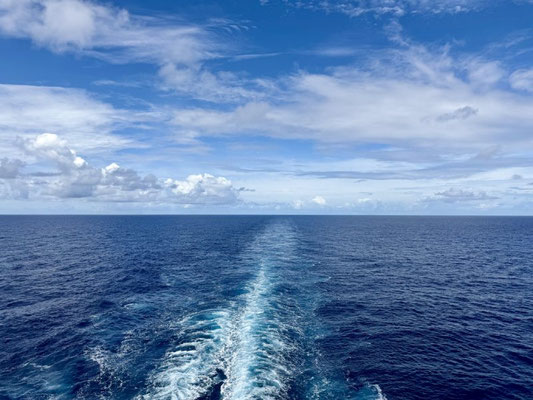 Blick vom Heck aufs Meer auf der MS EUROPA 2