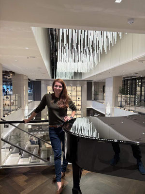 Lobby auf der EXPLORA II
