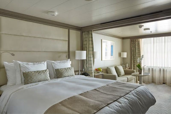Silversea Silver Moon Vista Suite