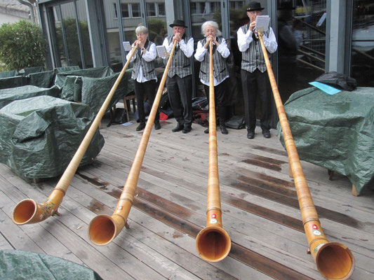 Herbschtstubete 2015 im Schmatz: Eröffnung der Alphörner