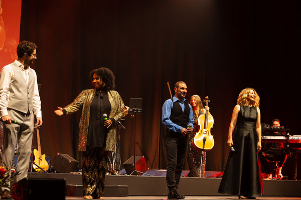 Mit Menna Mulugeta, Tim Schuhmacher und Volkan Baydar - Foto Sabine Cumisky
