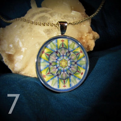 <b>Om Shanti - Frieden </b> <p>&nbsp;</p> Frieden, Stille, das Ruhen der Sinne. Frieden im Innen bewirkt Frieden im Außen.