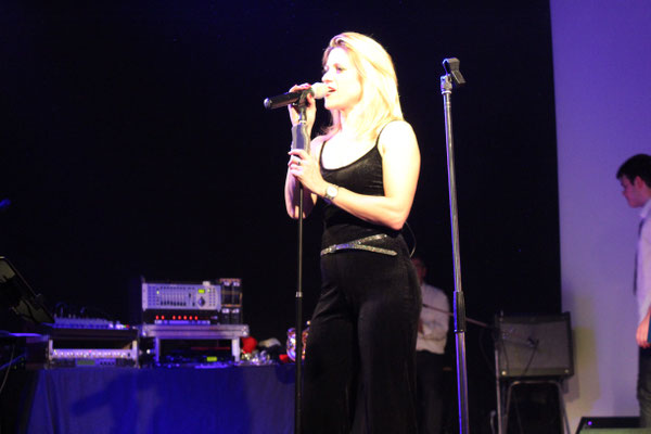 chanteuse Rhône Ain Isère Loire Savoie