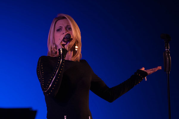 chanteuse cabaret