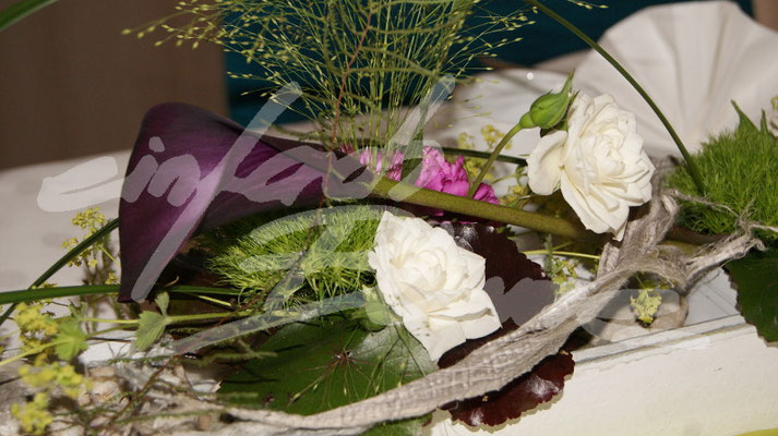 Lila Calla Hochzeitsgesteck Einfach Blume