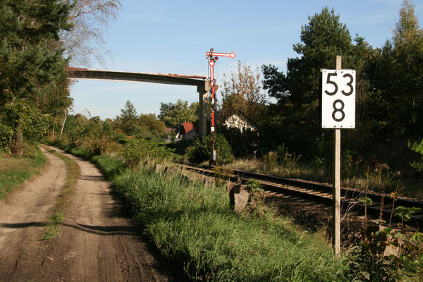 29.09.2011: Einfahrtsignal F zum Bf Zernsdorf aus Richtung KW