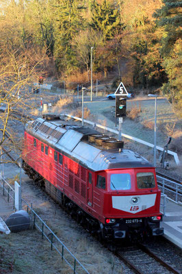 29.11.2016: LEG-Lok 232 673 auf Gleis 2