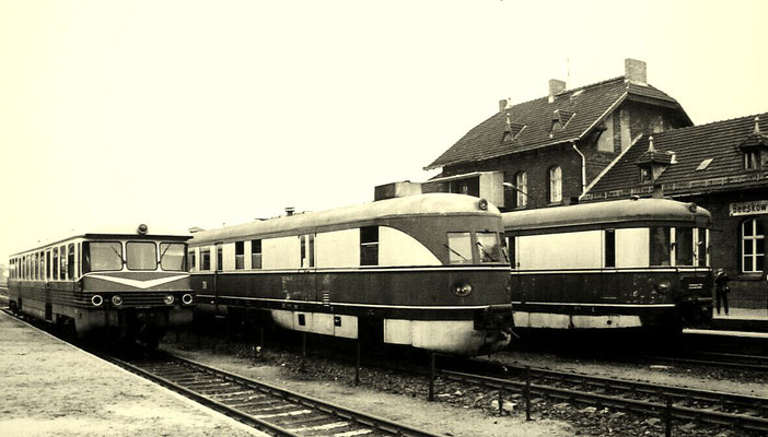 06.10.1975: Triebwagen 173, 182 003 und 184 001 in Beeskow