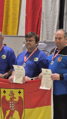 2. Platz Mannschaft (stehend aufgelegt Senioren 1)