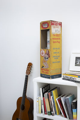 SPARK PLUG ALDOR  Collage papier, techniques mixtes & impression 3D sur support bois. 73 cm x 20 cm x 20 cm. 2025