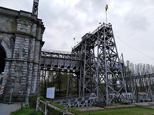 Ancien ascenseur de Strépy-Thieu