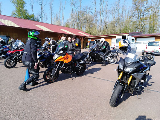 Arrivée sur le Circuit des Ecuyers