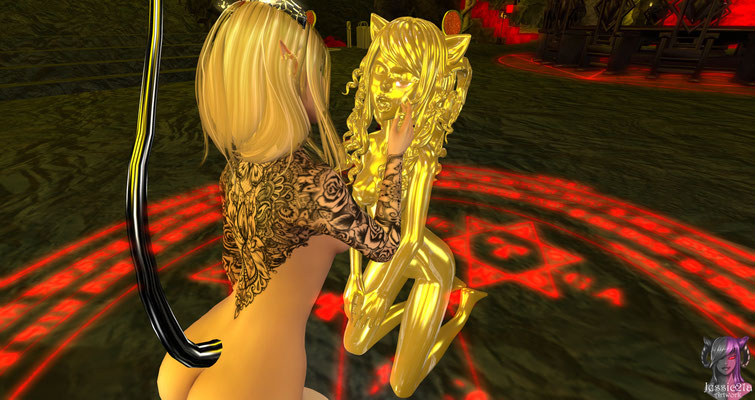 The Golden Demoness - Playful - 5