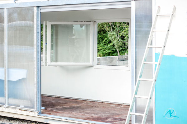 sogar die alten verwitterten Fenster haben wir wieder ganz ordentlich hinbekommen!