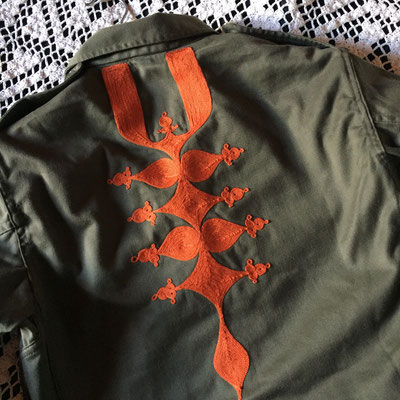 100 escales, boutique en ligne, veste militaire brodée, motifs berbères