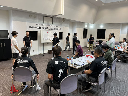 2階の別会場では藤原一生杯