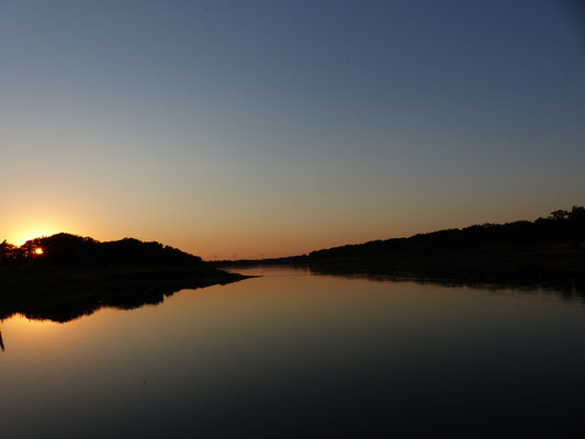 Sonnenuntergang an der Oder