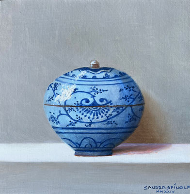 Azul y Blanco, Caja Redonda, Oleo sobre tabla, Medidas 15,5 x 15,5 cm.