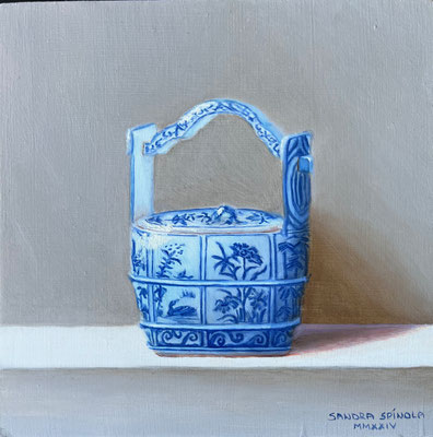 Azul y Blanco, Cesta, Oleo sobre tabla, Medidas 15,5 x 15,5 cm.