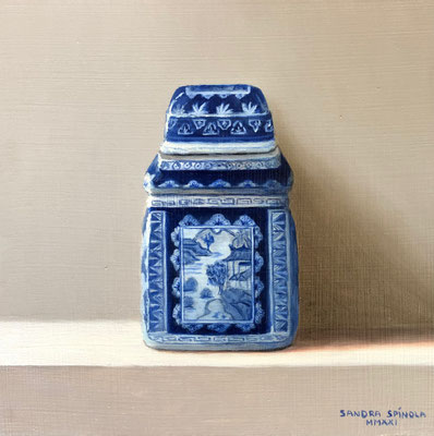 Azul y Blanco, Tarro, Oleo sobre tabla, Medidas 15,5 x 15,5 cm.