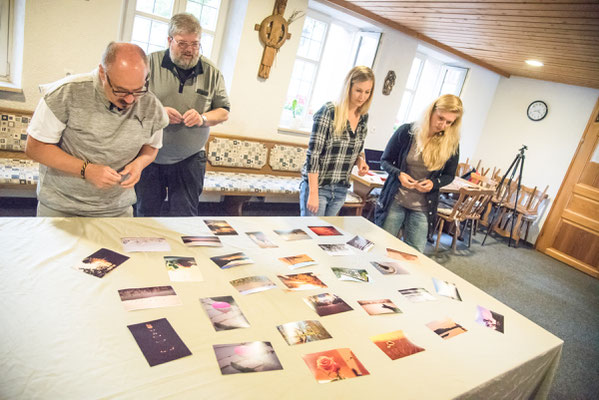 Hannberger Fotopreis 2017: Die Juroren bei der Jurysitzung im Juni in Hannberg