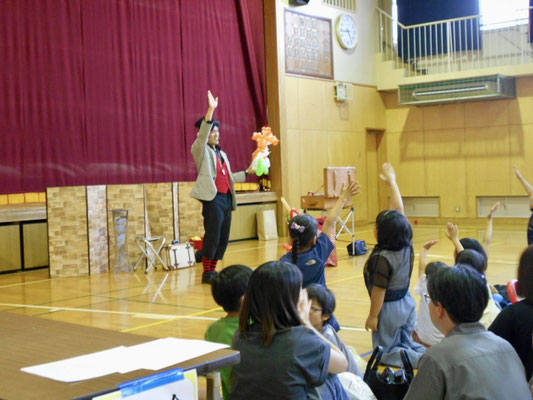 子ども会での出張イベントの様子