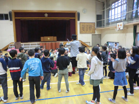 学童クラブのイベントで出張バルーンアート