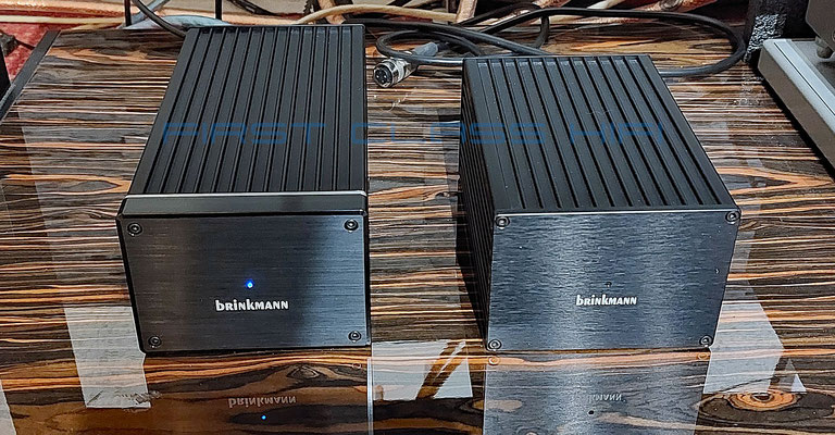 TraNt links, Performance rechts daneben