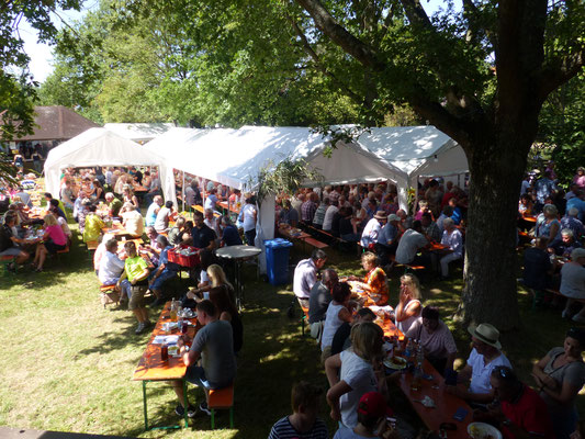 Mittagszeit beim Teichfest 2019