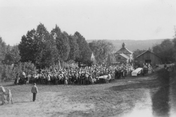 Einweihung Kirche / Turnplatz 1955