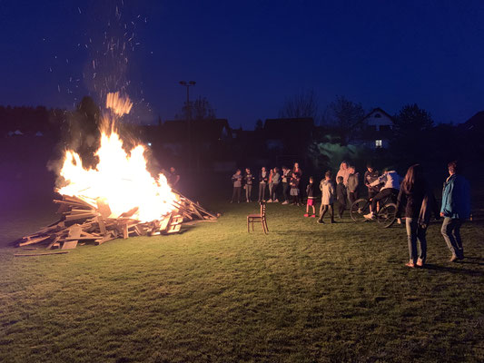 30.4. Johannisfeuer auf den Spielfeld