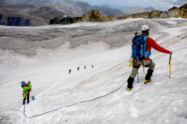 Photographie alpinisme paysages de montagnes: Ici, ailleurs, glacier de la Girose, 3450m. photo de montagne et paysage  uissan.