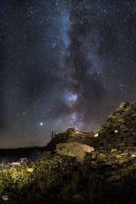 Photos des Alpes Paysages de montagnes, photographie de nuit : Milles et une nuits. Photos de la voie lactée dans les Alpes en Isère, ruine du col St Georges, Oisans.