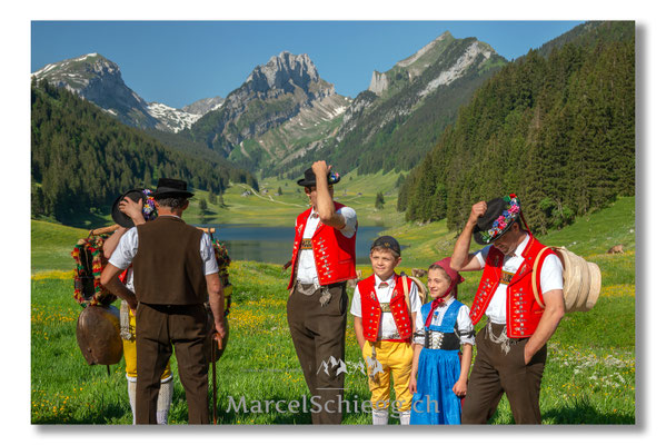 Marcel Schiegg Fotografie, Tradition, Brauchtum, Alpfahrt, Oeberefahre, Appenzell, Appenzellerland, Öberefahre, Alpstein, Sämtisersee