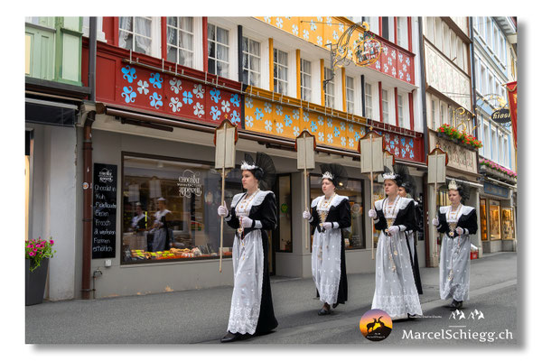 Hauptgasse Appenzell, Bilder Fronleichnam, Appenzell, Appenzeller Brauchtum, Appenzell Tradition