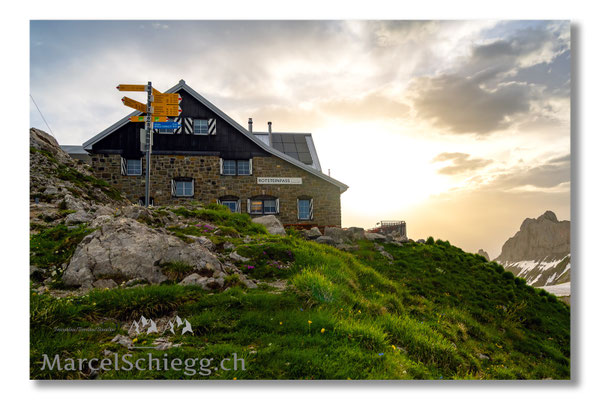 Marcel Schiegg, Marcel Schiegg Fotografie, Berggasthaus Rotsteinpass, Sonnenaufgang, Alpstein, Rotsteinpass