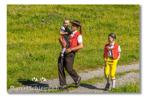 Marcel Schiegg Fotografie, Tradition, Brauchtum, Alpfahrt, Oeberefahre, Appenzell, Appenzellerland, Öberefahre, Alpstein