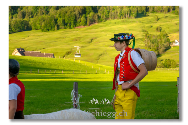 Marcel Schiegg Fotografie, Tradition, Brauchtum, Alpfahrt, Oeberefahre, Appenzell, Appenzellerland, Öberefahre, Alpstein